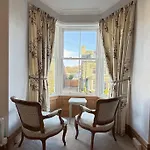 45 Eskin Street كيسويك